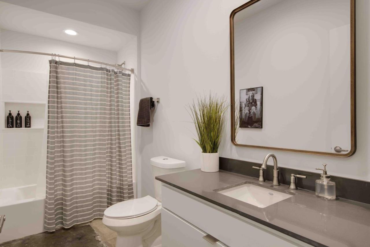 The Cypress Flats Apartment Lafayette Bagian luar foto