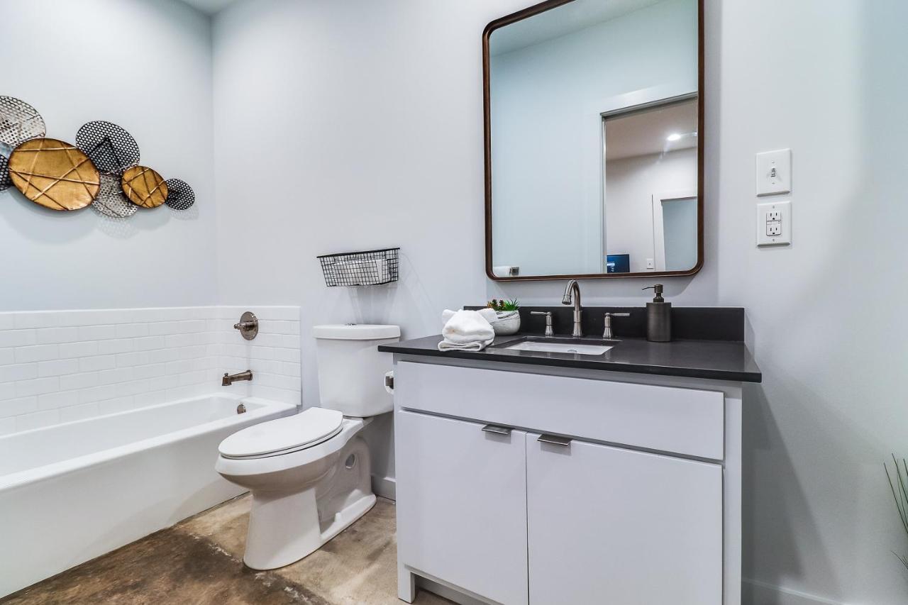 The Cypress Flats Apartment Lafayette Bagian luar foto
