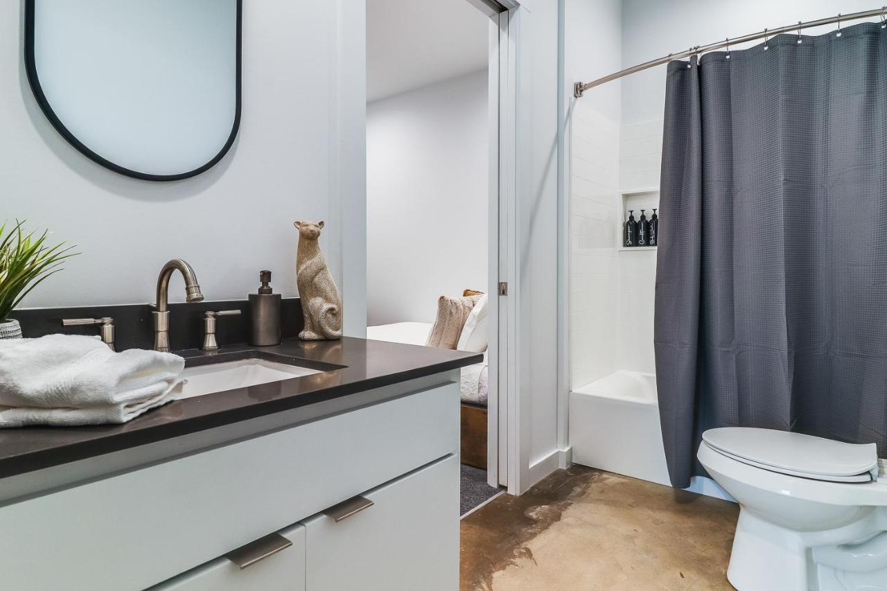 The Cypress Flats Apartment Lafayette Bagian luar foto