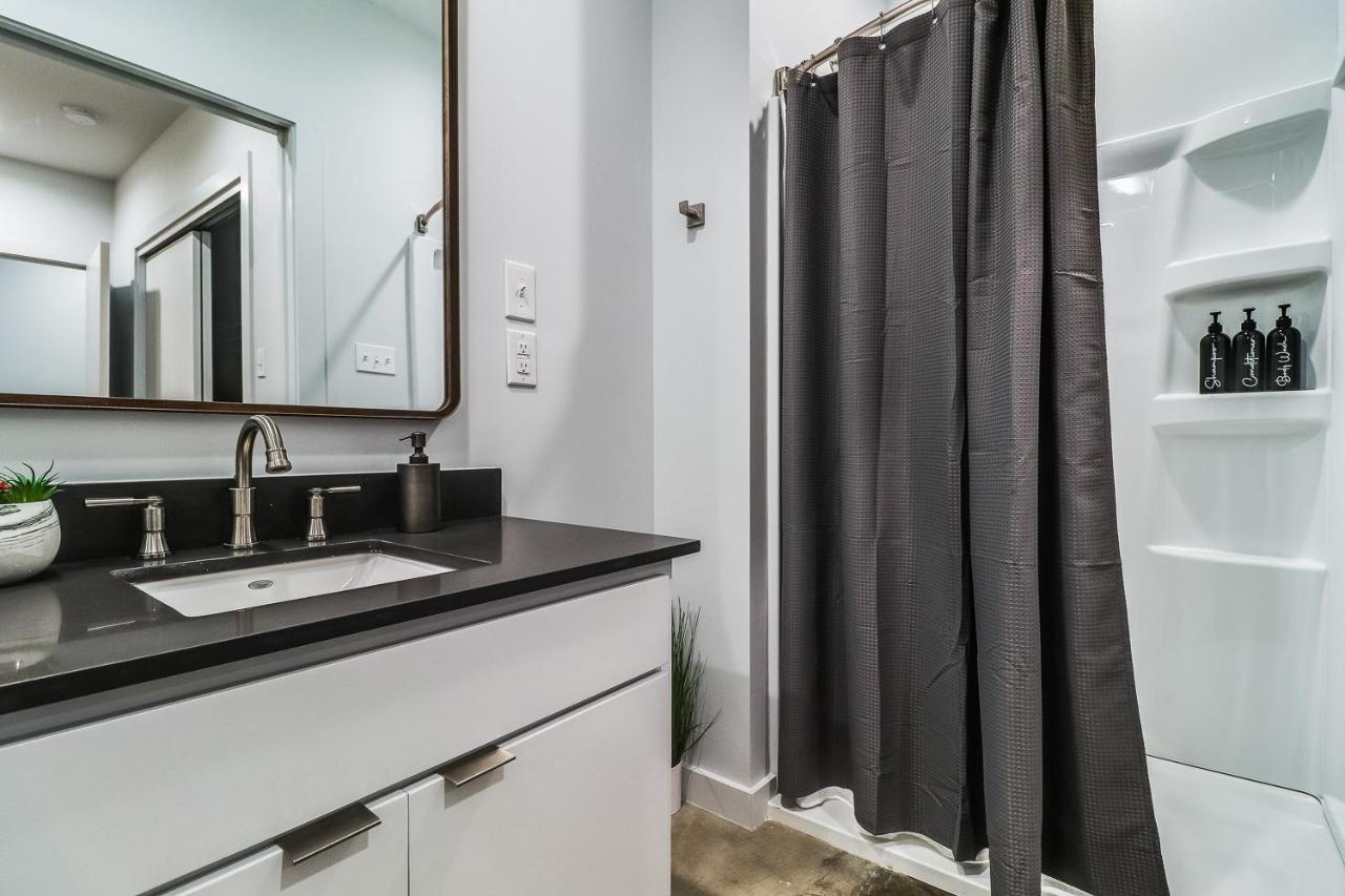 The Cypress Flats Apartment Lafayette Bagian luar foto